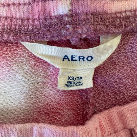 ✨3/$15✨aéropostale tie dye dolphin short - Picture 3 of 3